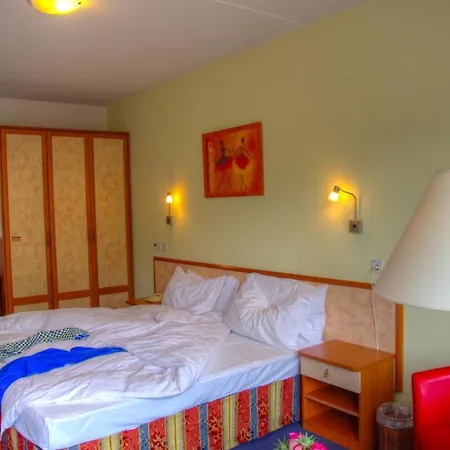 Excelsior Локарно